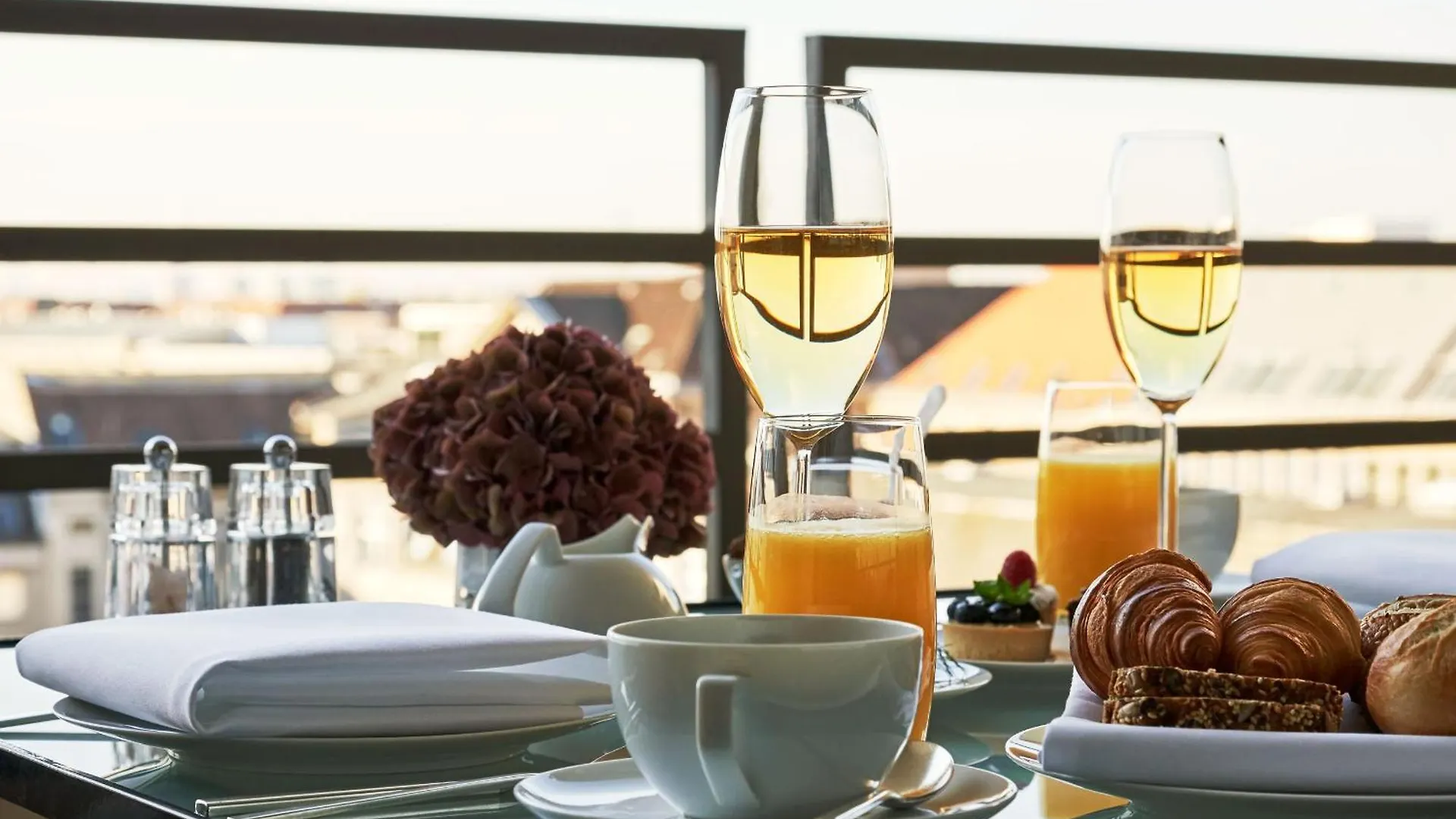 The Mandala Suites Βερολίνο 4*,