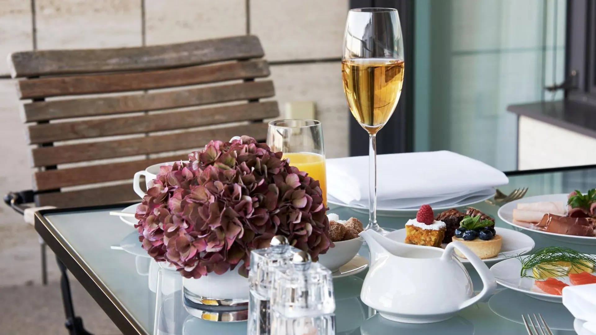 The Mandala Suites Βερολίνο Ξενοδοχείο